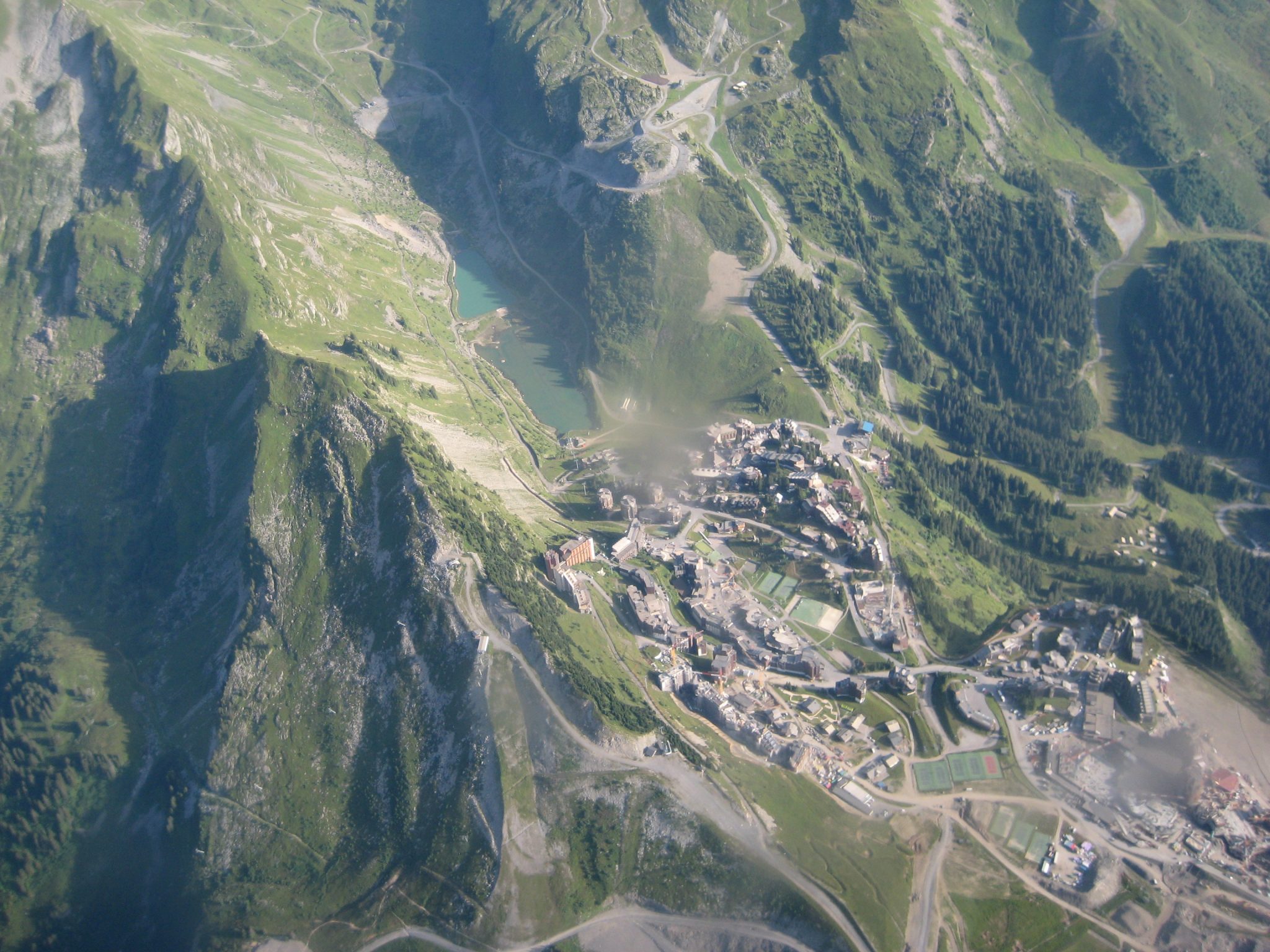 Rundflug zum Mont Blanc - Kleiner Ort auf dem Weg